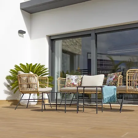 Villa 23 *